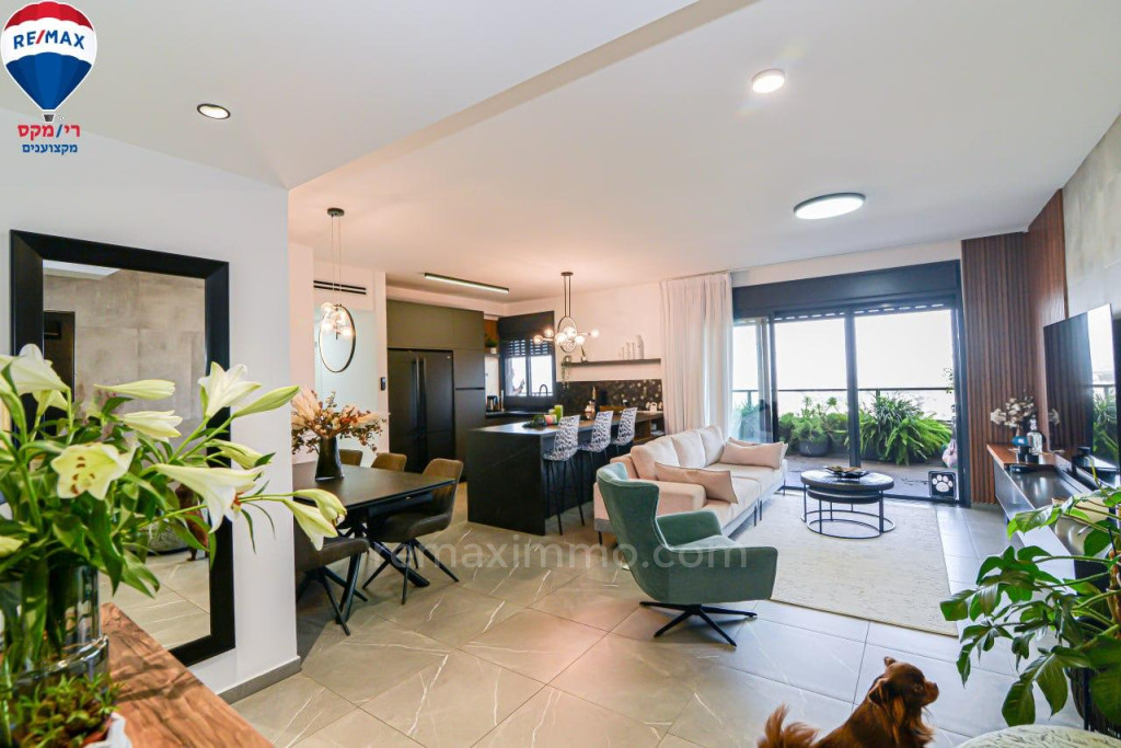 Apartamento 5 cômodos Hadera Centro da cidade 379-IBL-429