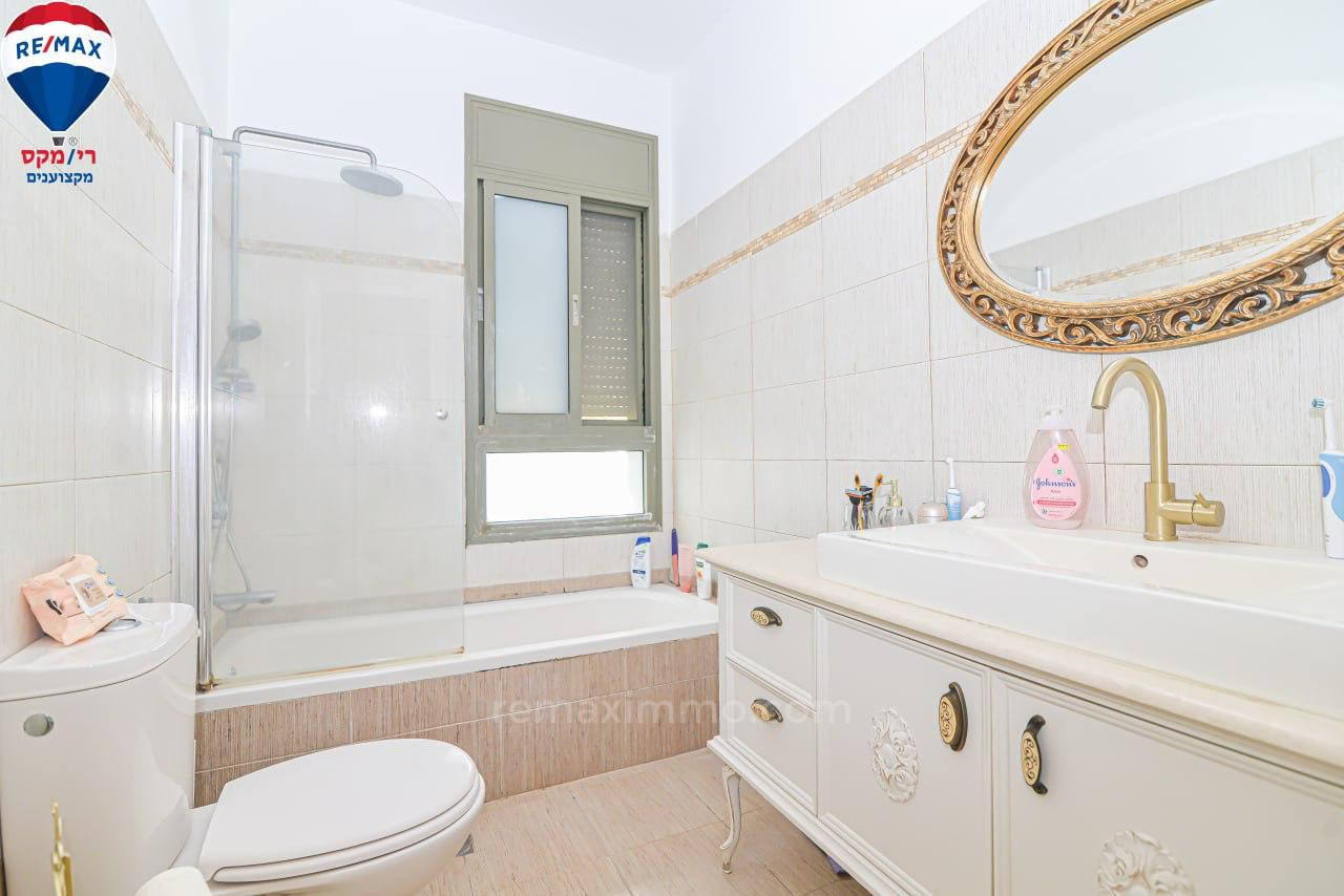 Casa de campo 5 cômodos Hadera Bairro Ha-Otsar 379-IBL-433