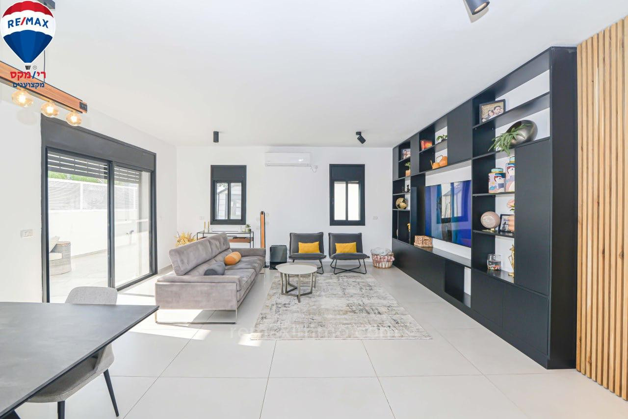 Casa de campo 7 cômodos Hadera Bairro do Parque 379-IBL-434