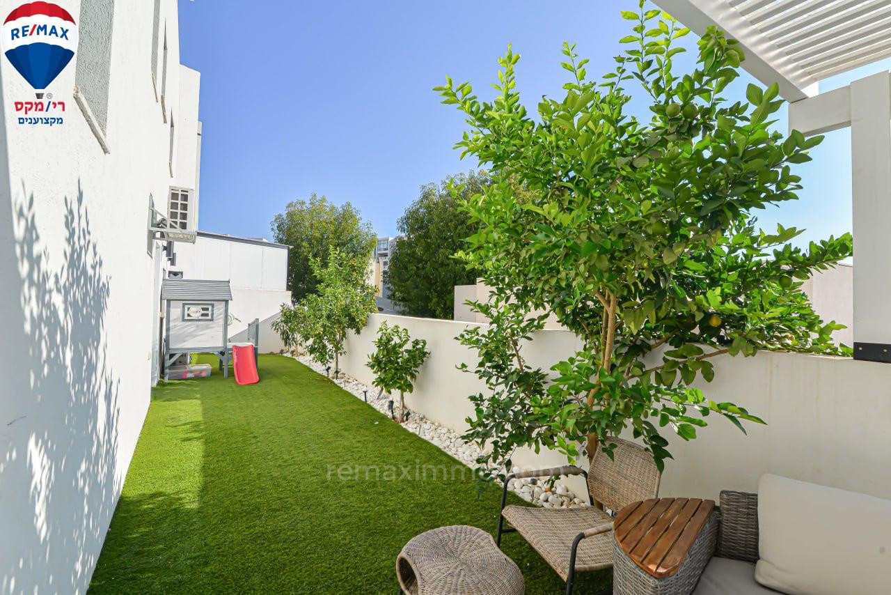 Casa de campo 7 cômodos Hadera Bairro do Parque 379-IBL-434