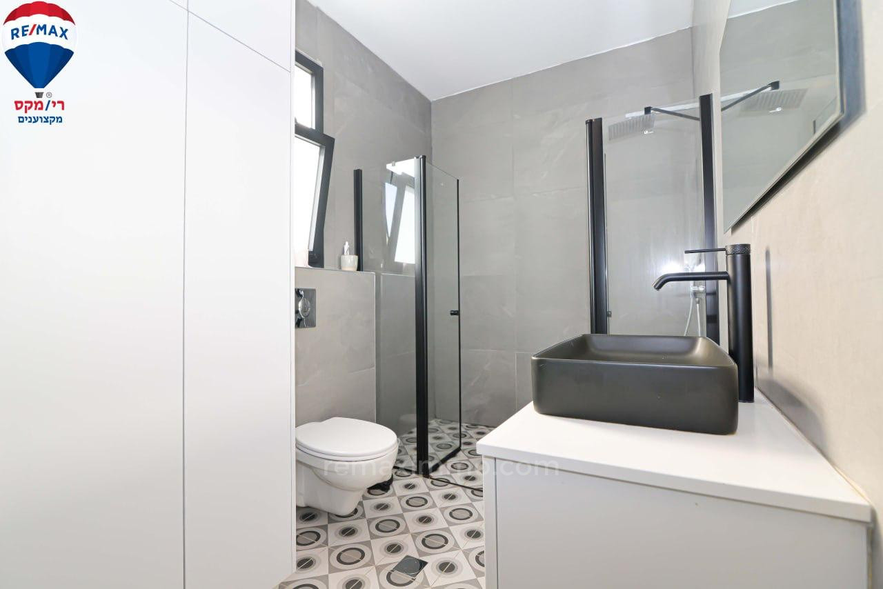 Casa de campo 7 cômodos Hadera Bairro do Parque 379-IBL-434