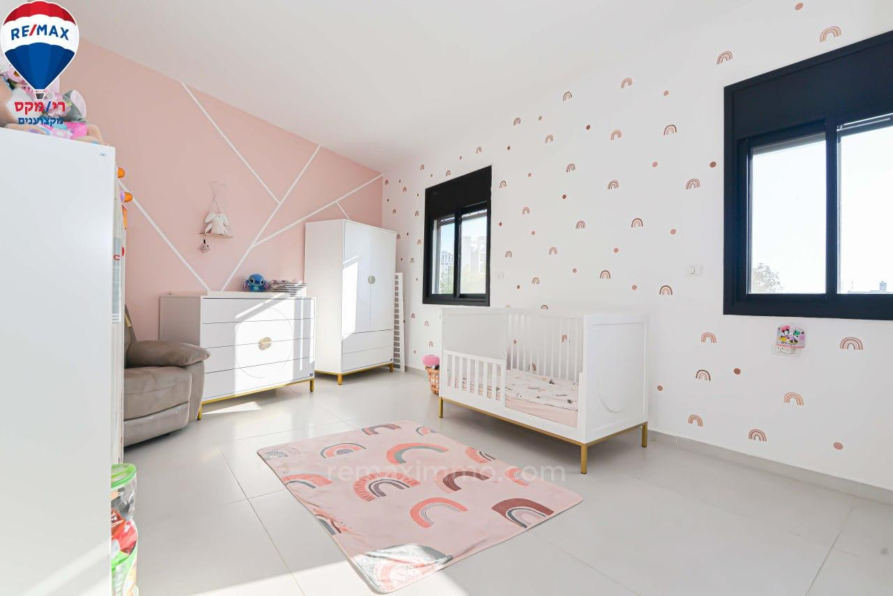 Casa de campo 7 cômodos Hadera Bairro do Parque 379-IBL-434