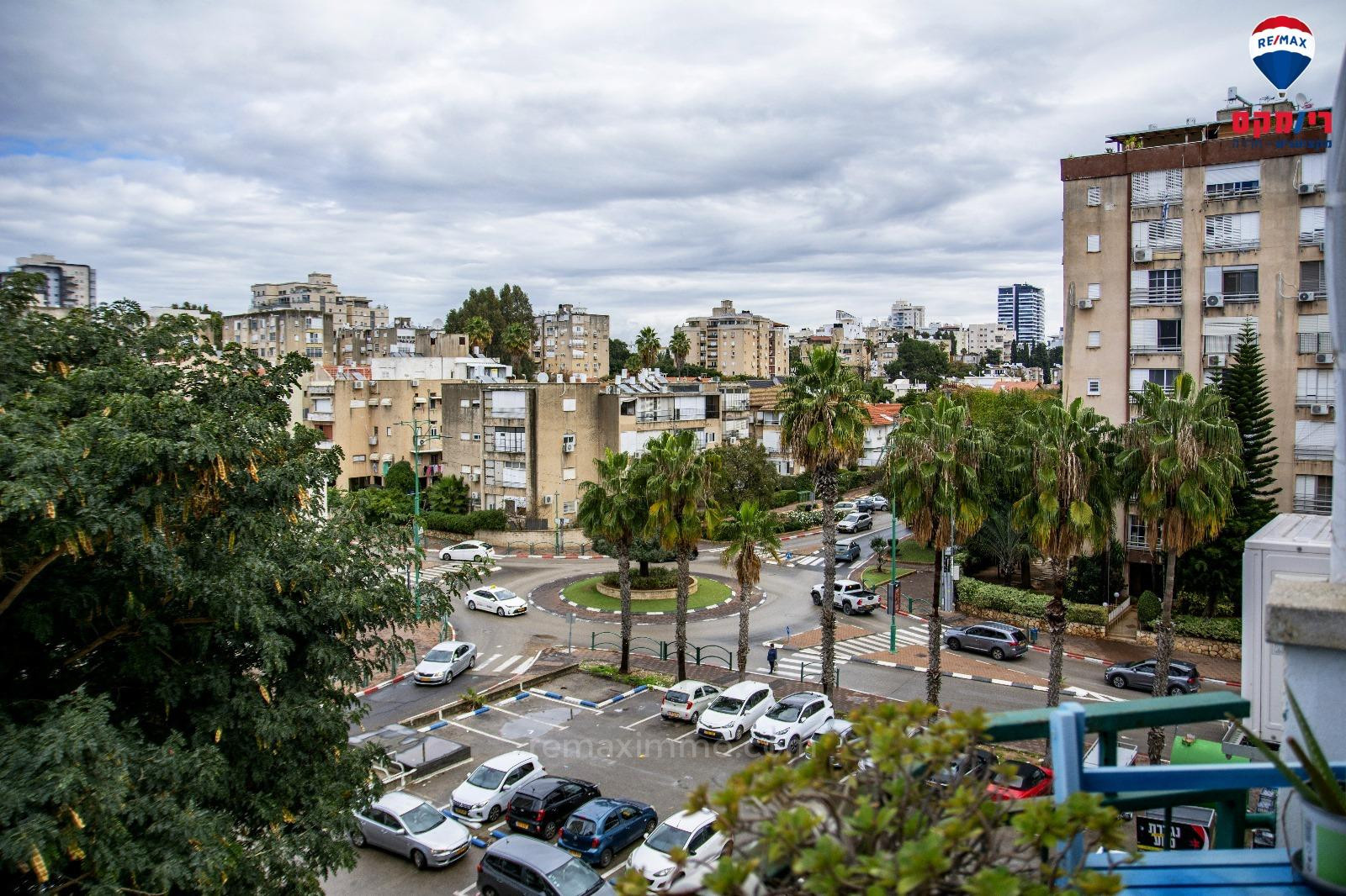 Apartamento 3 cômodos Hadera Centro da cidade 379-IBL-435