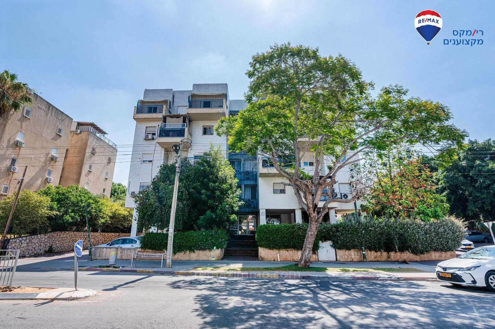 Apartamento 4 cômodos Hadera bialik 379-IBL-441