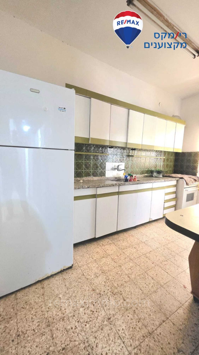 Apartamento 3.5 cômodos Hadera Centro da cidade 379-IBL-442