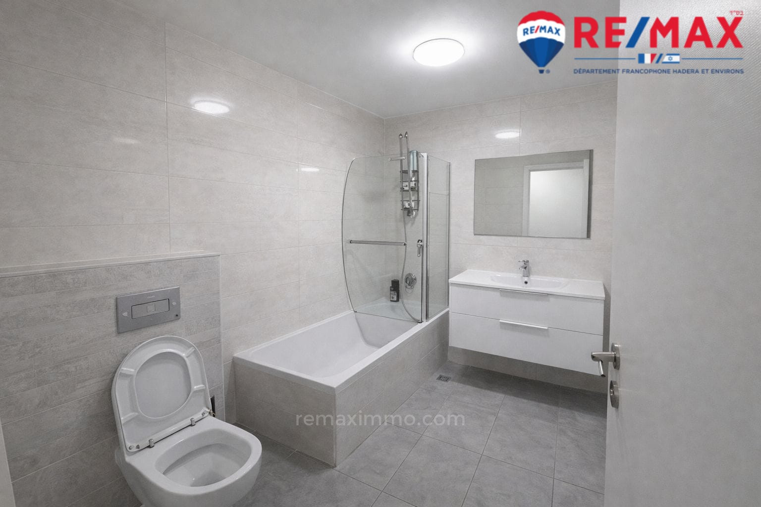 Apartamento 4 cômodos Hadera Centro da cidade 379-IBL-448