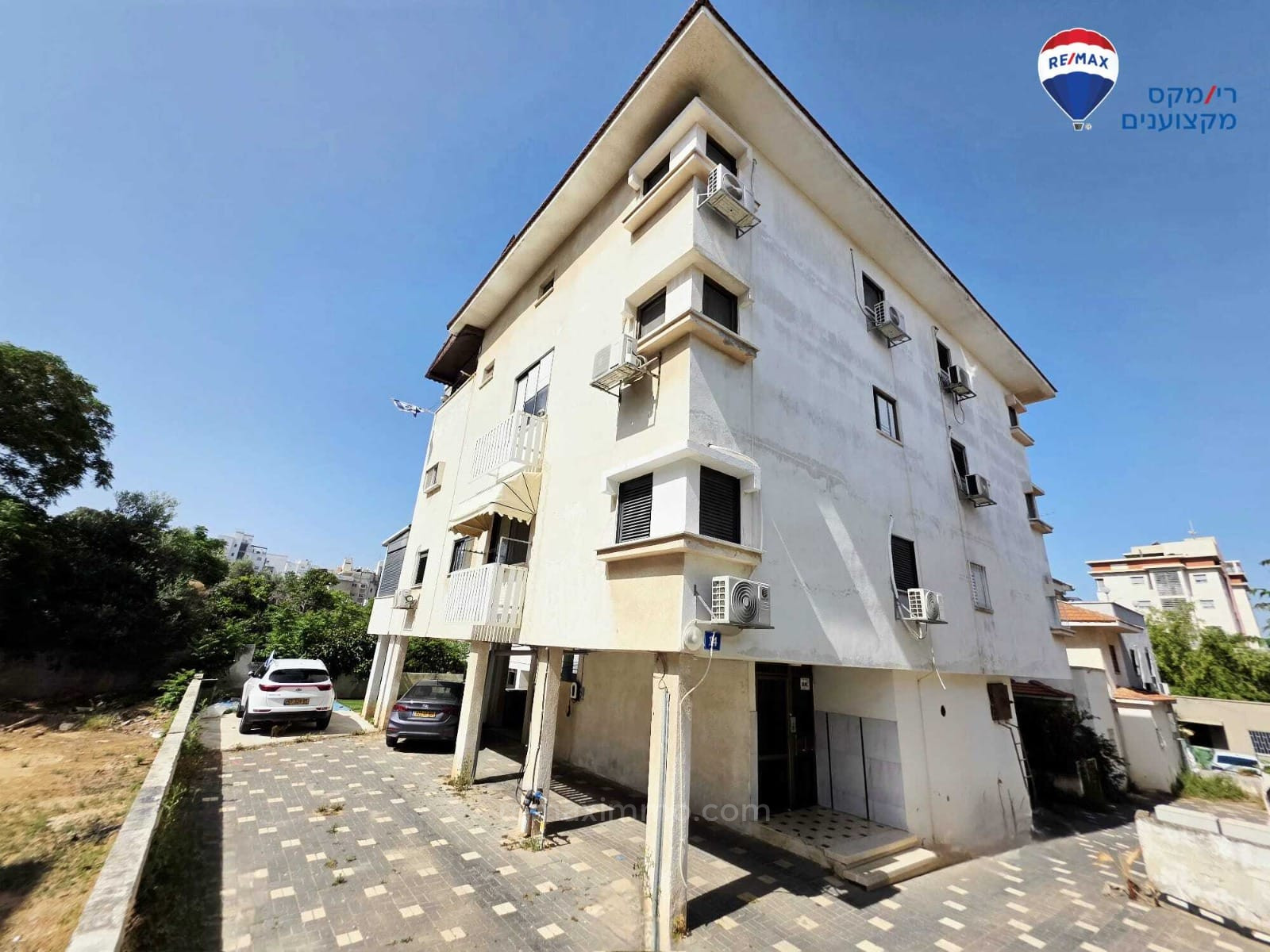 Duplex 6 cômodos Hadera Centro da cidade 379-IBL-449