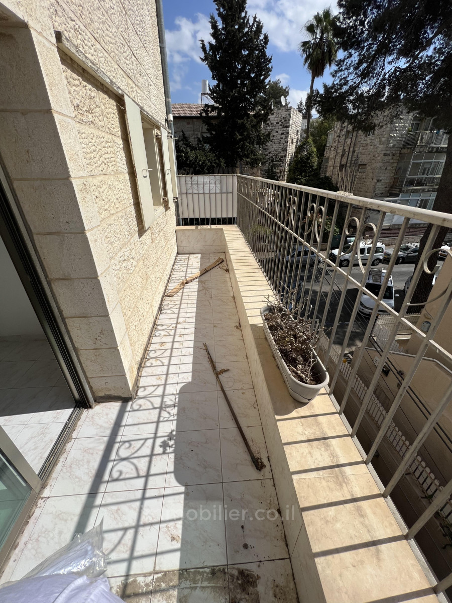 Apartamento 4 cômodos Jerusalém Rehavia 424-IBL-282