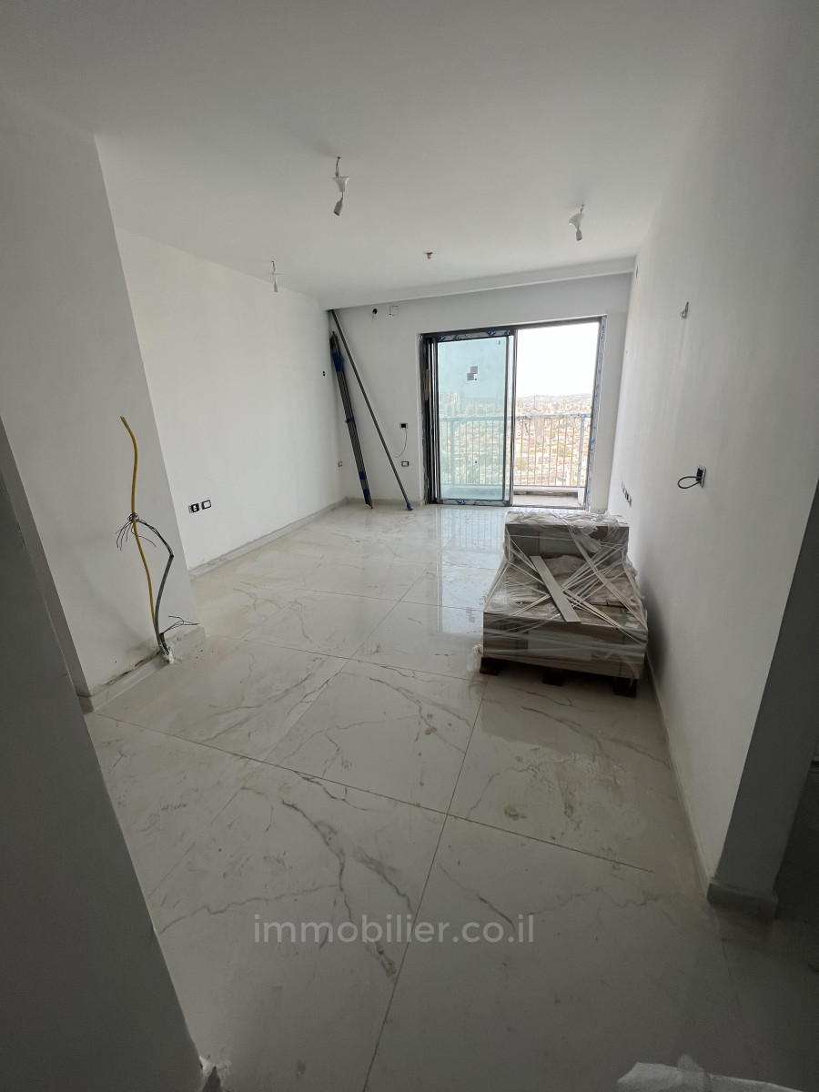 Apartamento 2 cômodos Jerusalém Centro da cidade 424-IBL-284