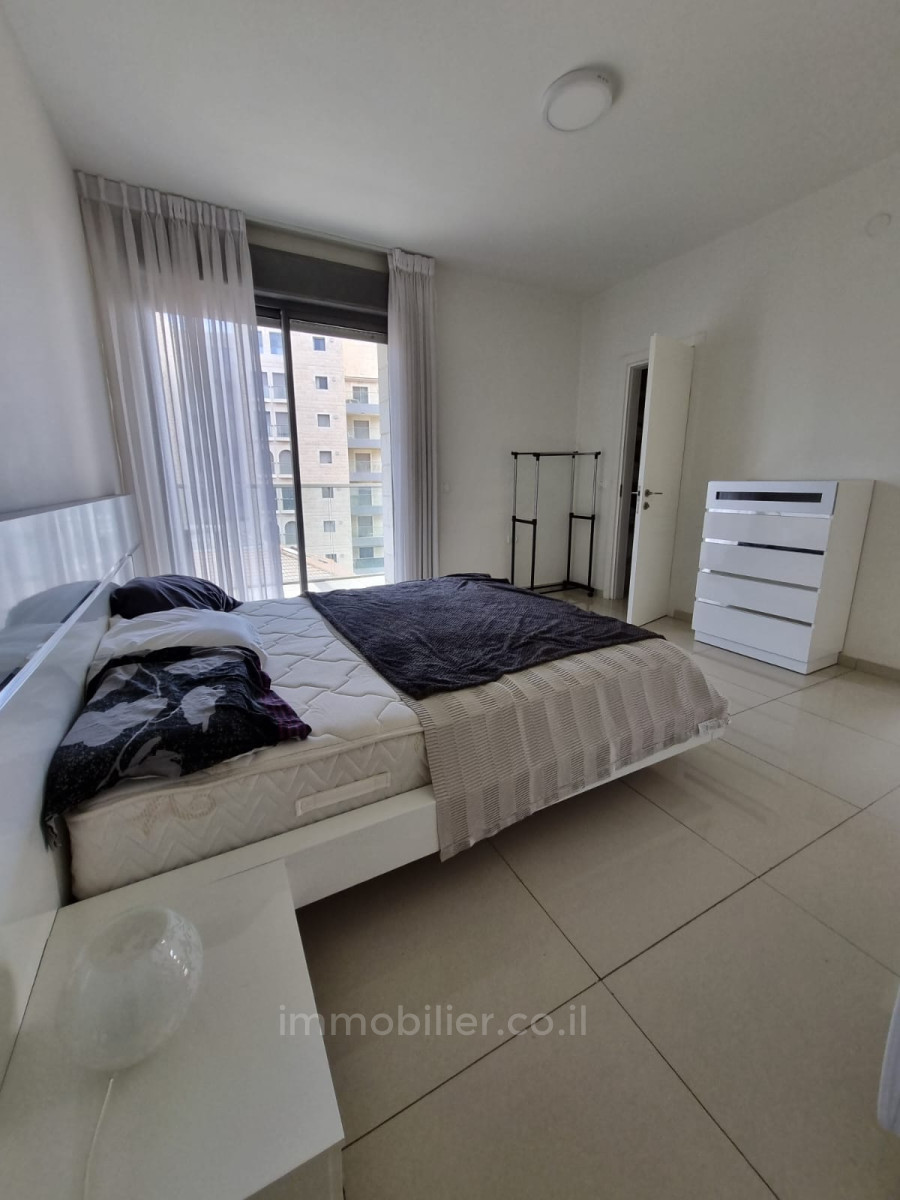 Apartamento 4 cômodos Jerusalém Centro da cidade 424-IBL-309