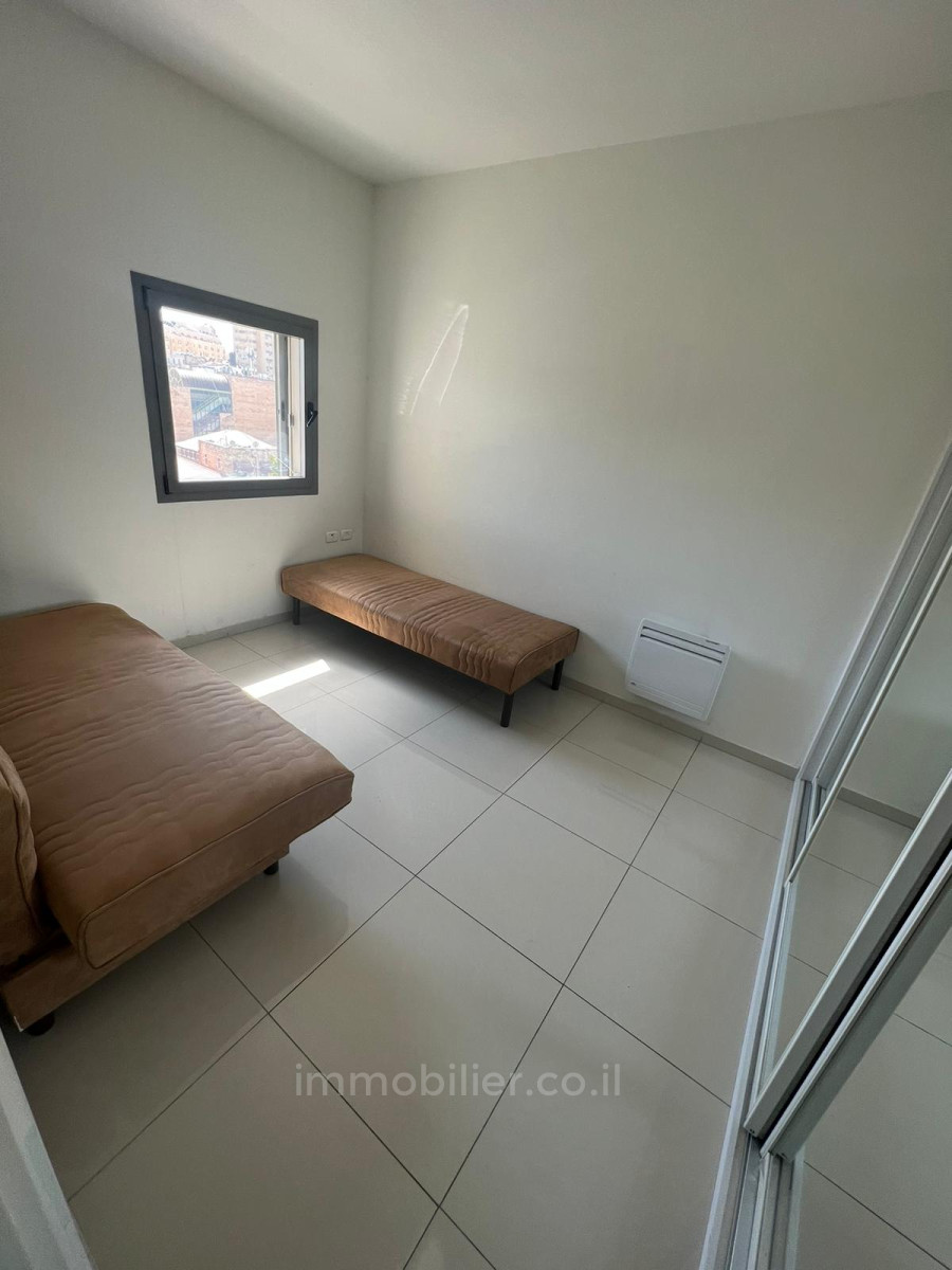Apartamento 4 cômodos Jerusalém Centro da cidade 424-IBL-313