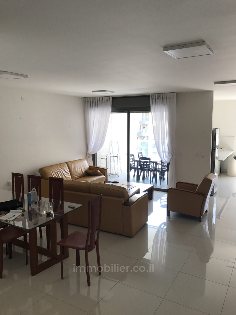 Apartamento 4 cômodos Jerusalém Centro da cidade 424-IBL-313