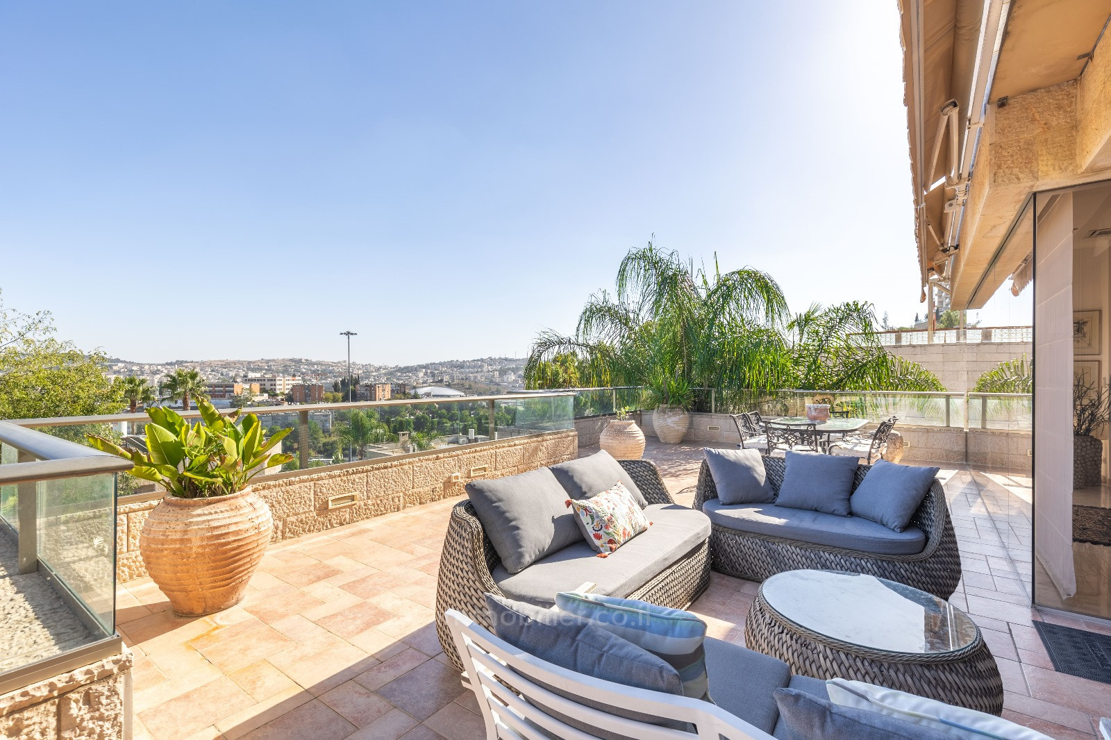 Casarão 5 cômodos Jerusalém Beit Vagan 424-IBL-322