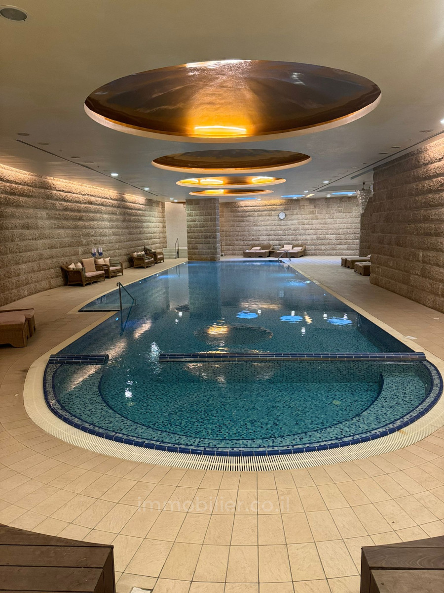 Apartamento 2 cômodos Jerusalém Centro da cidade 424-IBL-328