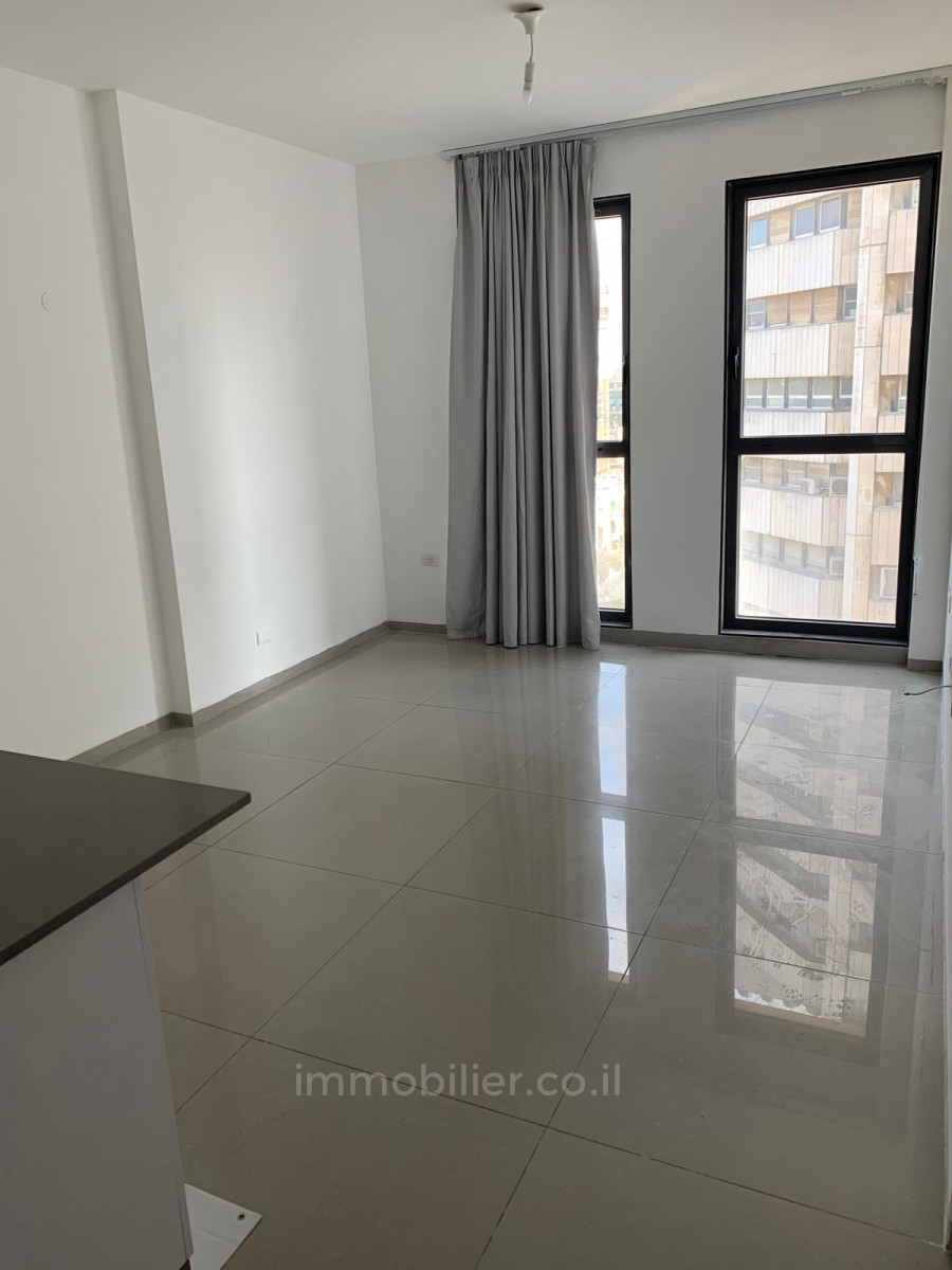 Apartamento 2 cômodos Jerusalém Centro da cidade 424-IBL-338