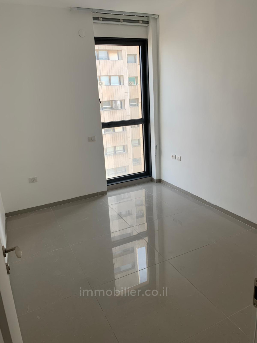 Apartamento 2 cômodos Jerusalém Centro da cidade 424-IBL-338