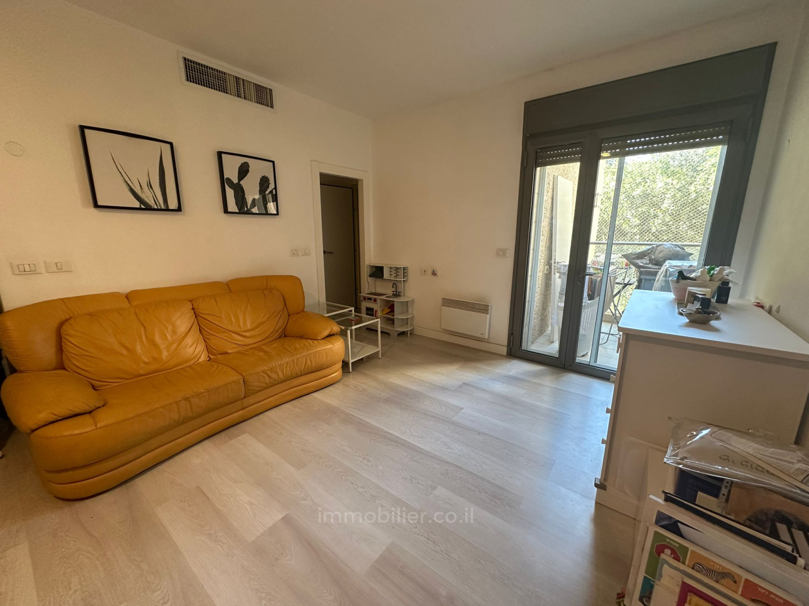 Apartamento 2 cômodos Jerusalém Centro da cidade 424-IBL-372