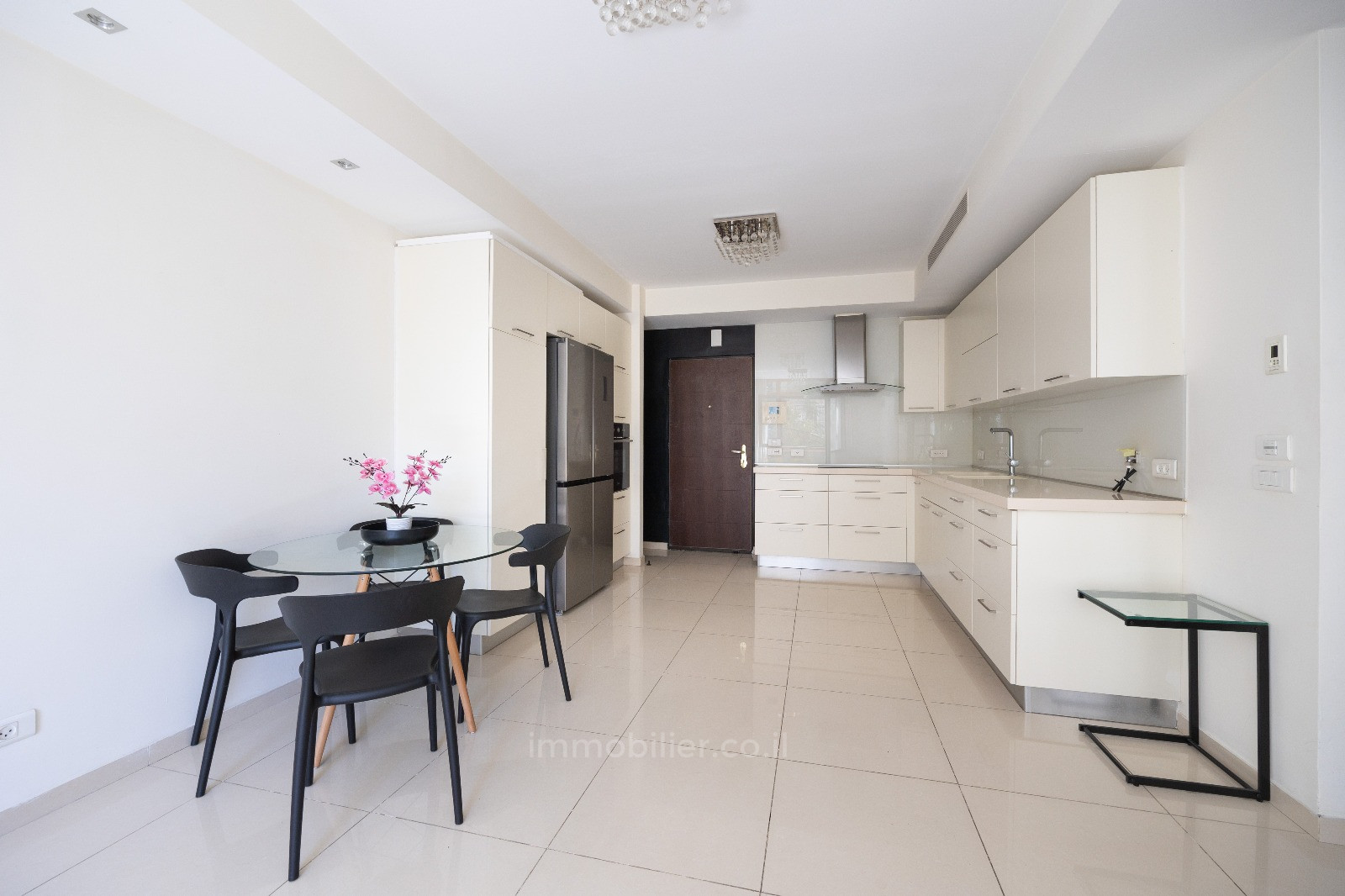 Apartamento 3 cômodos Jerusalém Centro da cidade 424-IBL-373