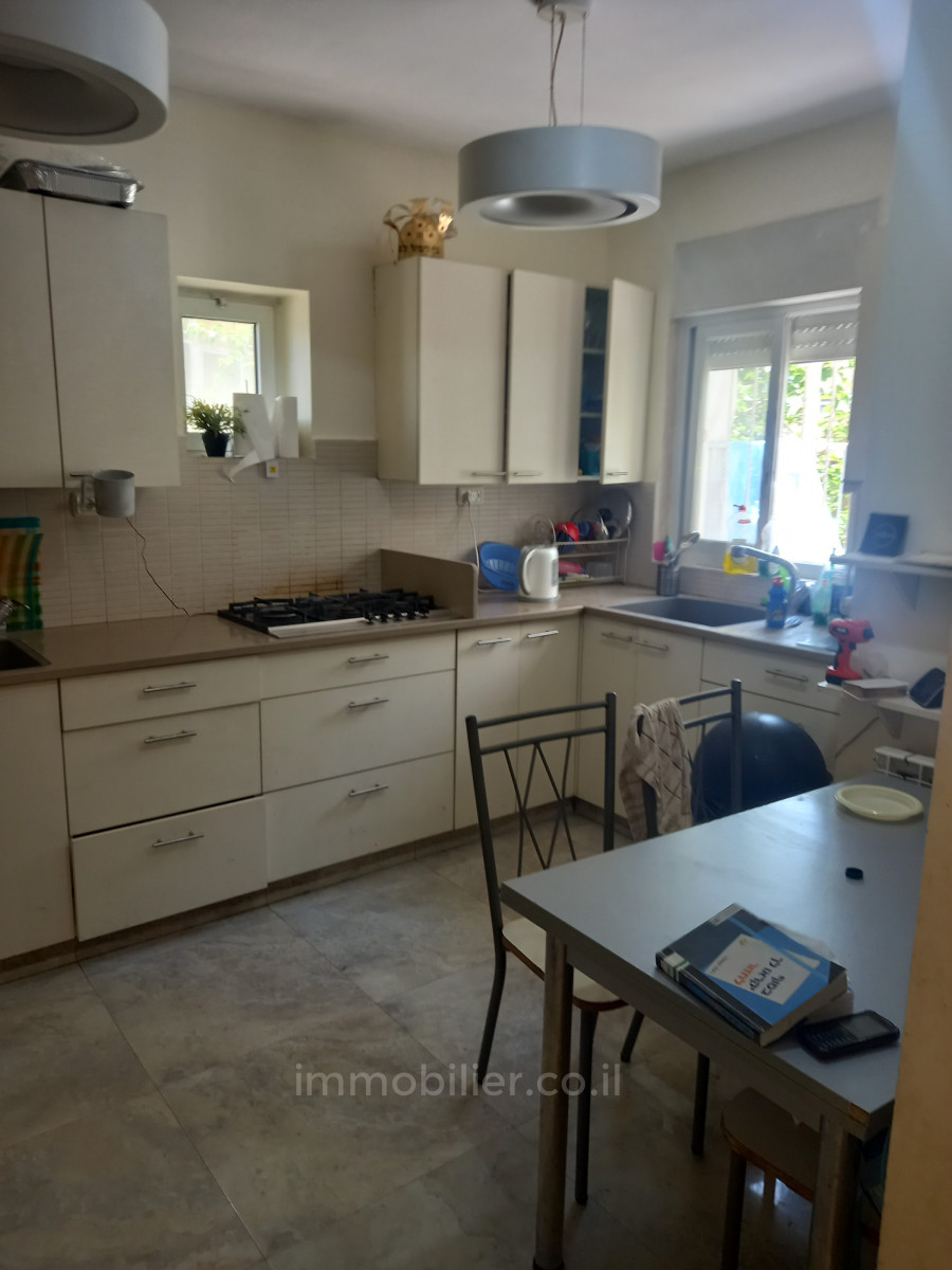 Apartamento 5 cômodos Jerusalém Beit Vagan 427-IBL-605