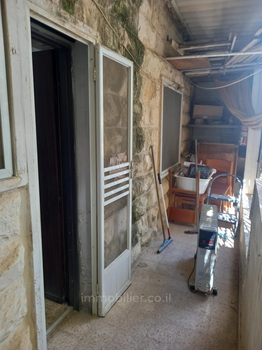 Apartamento 3 cômodos Jerusalém Beit Vagan 427-IBL-640