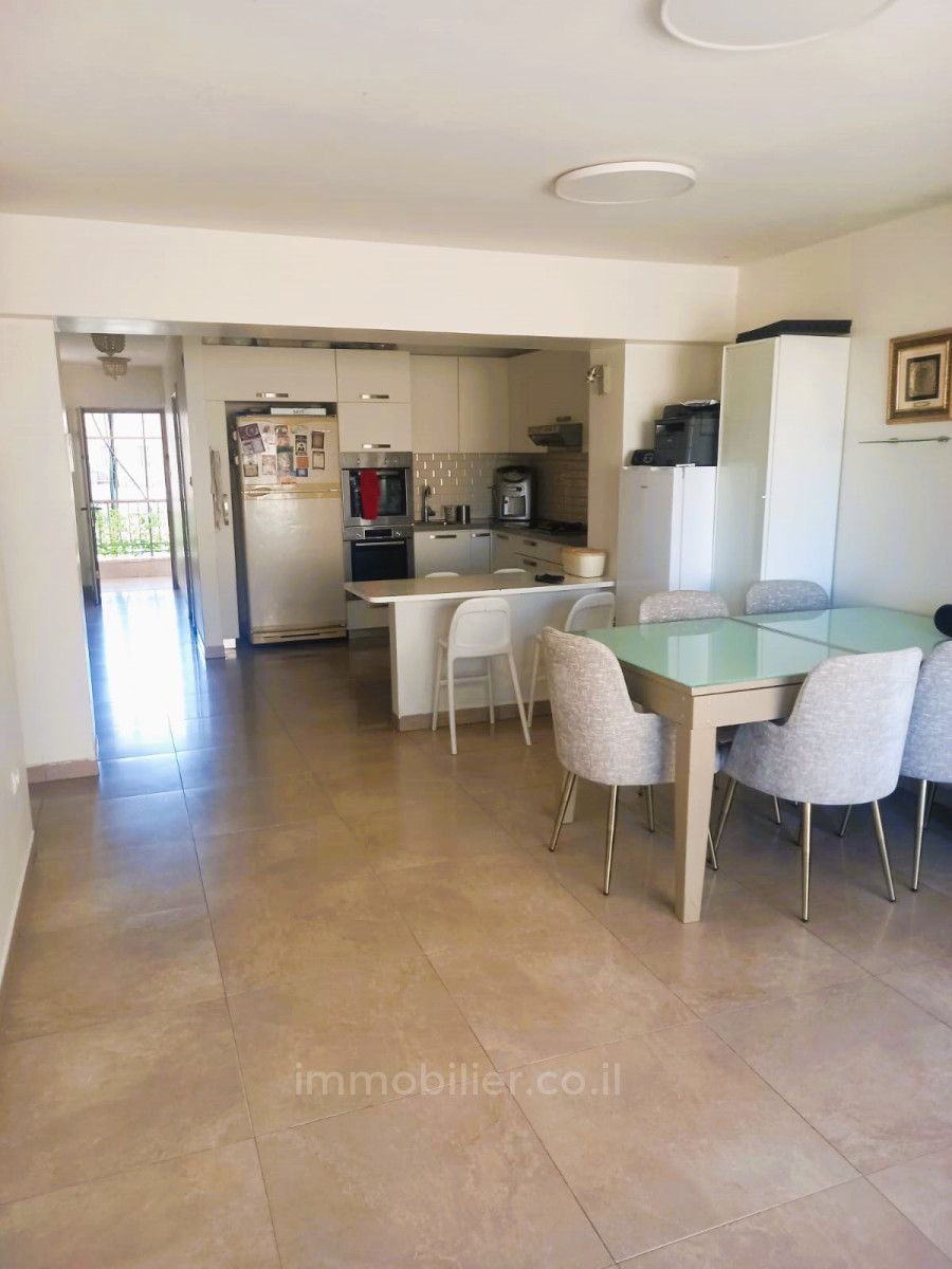 Apartamento 4 cômodos Jerusalém Ramot 427-IBL-653