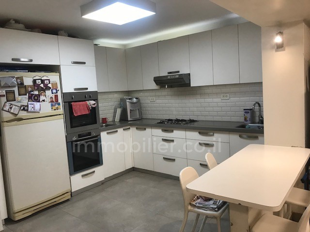 Apartamento 4 cômodos Jerusalém Ramot 427-IBL-653