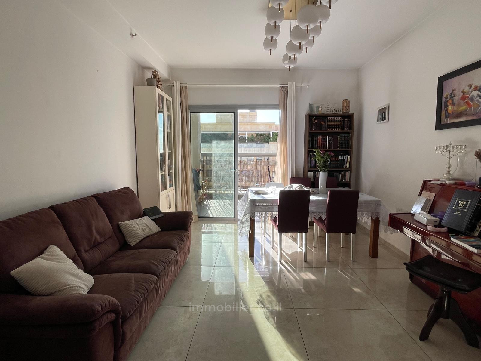 Apartamento 3 cômodos Jerusalém Beit Vagan 427-IBL-659