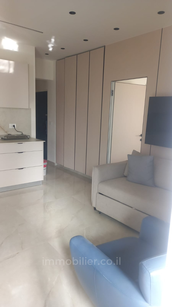 Apartamento 3 cômodos Jerusalém Centro da cidade 427-IBL-672