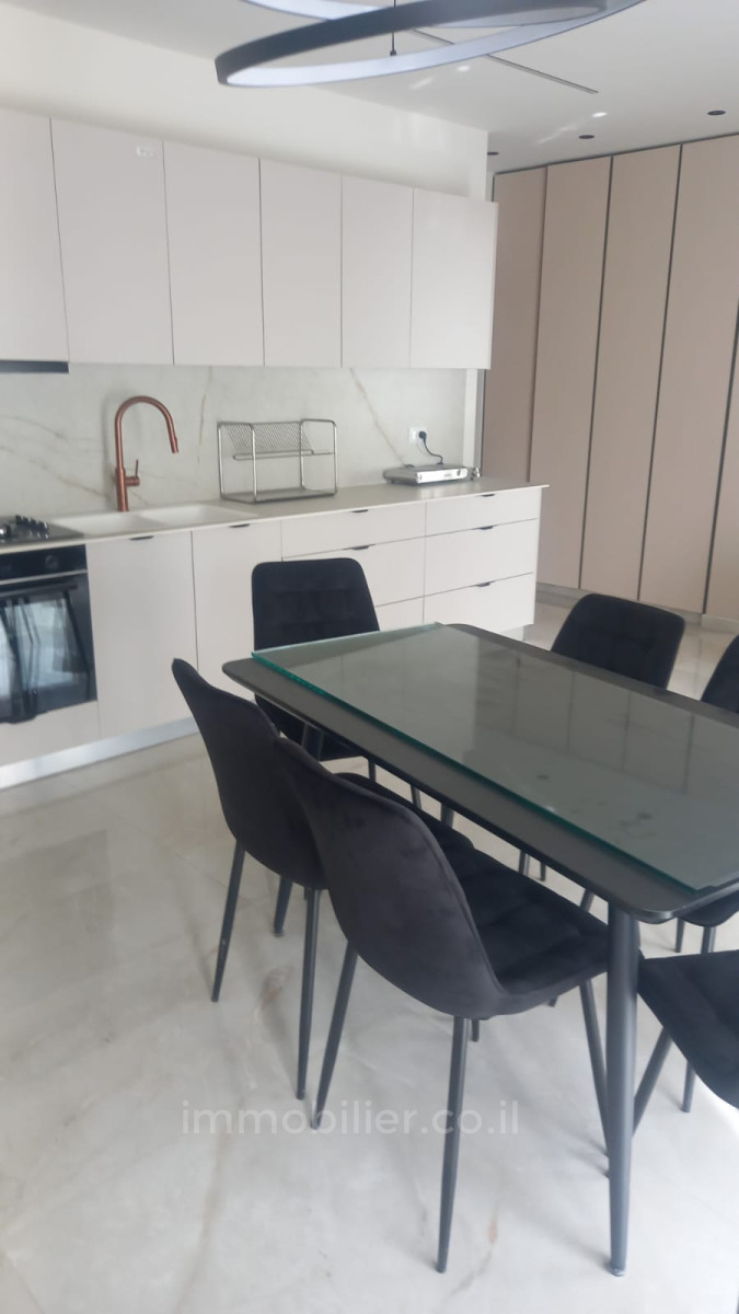Apartamento 3 cômodos Jerusalém Centro da cidade 427-IBL-672