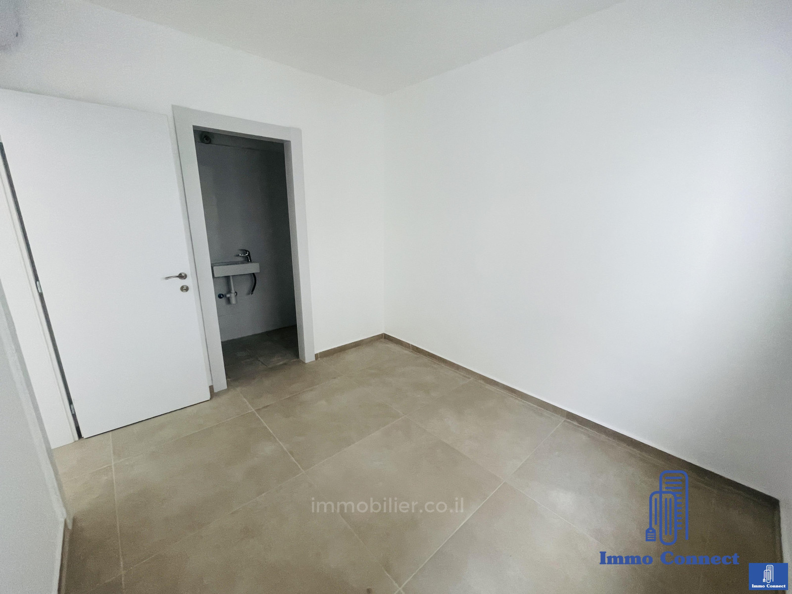 Apartamento 4 cômodos Bat yam Bat yam 440-IBL-393