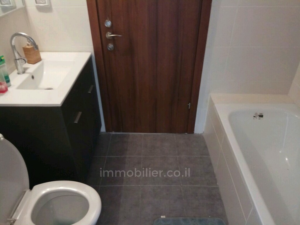 Duplex 7 cômodos Pardes hanna Kour pardess hanna 455-IBL-49