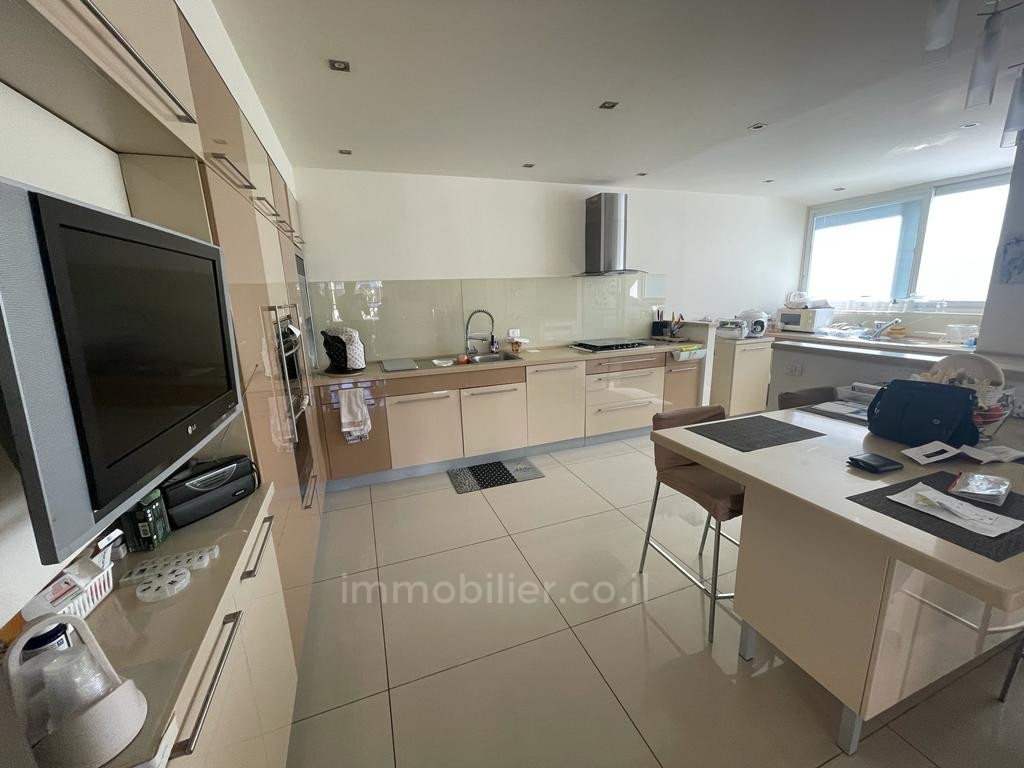 Cobertura 4.5 cômodos Netanya Centro da cidade 457-IBL-1003
