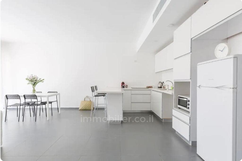 Apartamento 3 cômodos Tel Aviv Centro da cidade 457-IBL-1022
