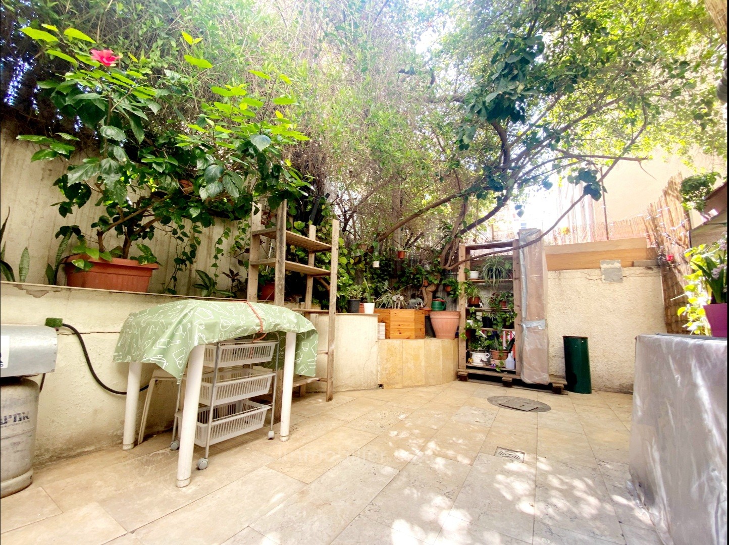 Apartamento garden 2 cômodos Tel Aviv Centro da cidade 457-IBL-1036