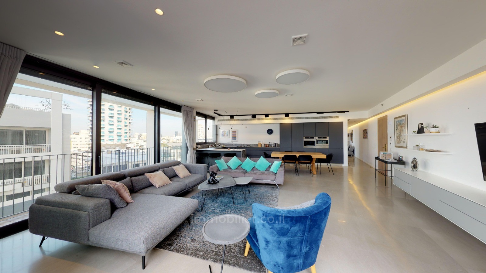 Cobertura 4 cômodos Tel Aviv Primeira linha de mar 457-IBL-1056