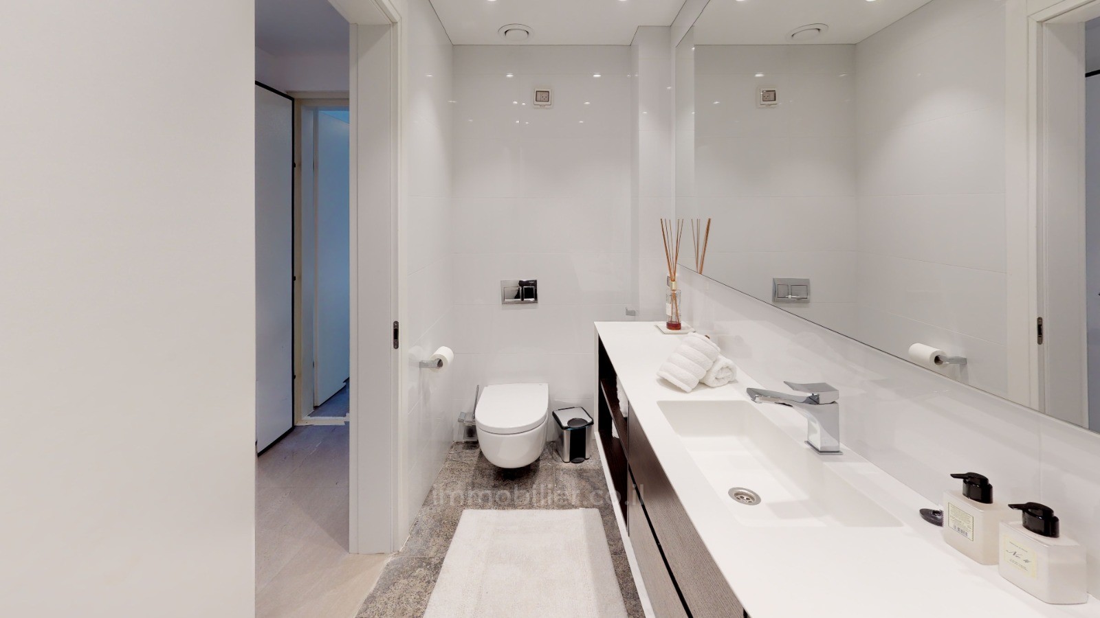 Cobertura 4 cômodos Tel Aviv Primeira linha de mar 457-IBL-1056