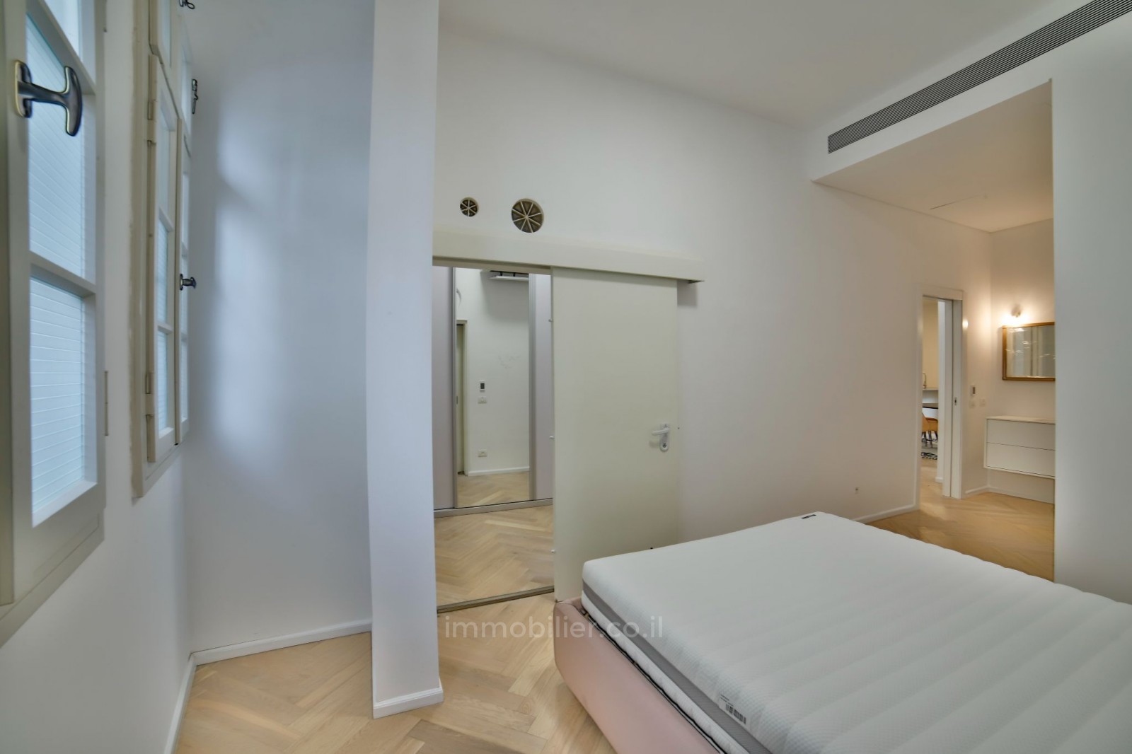 Apartamento garden 4.5 cômodos Tel Aviv Neve Tsedek 457-IBL-1061