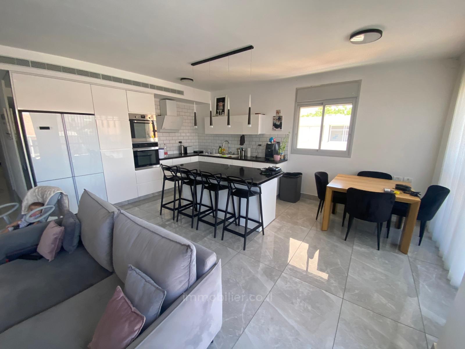 Apartamento 5 cômodos Netanya Centro da cidade 457-IBL-1085