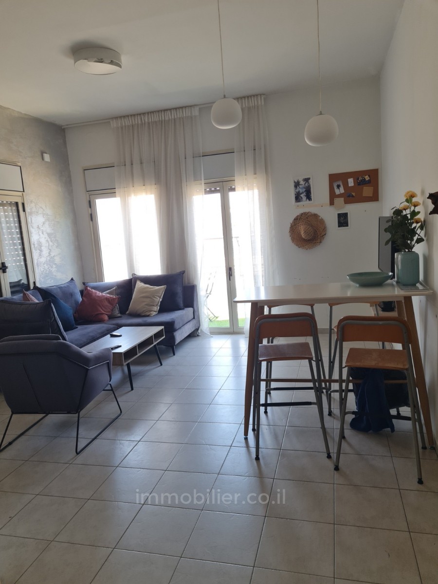 Apartamento 2 cômodos Tel Aviv Kerem Hatemanim 457-IBL-1091