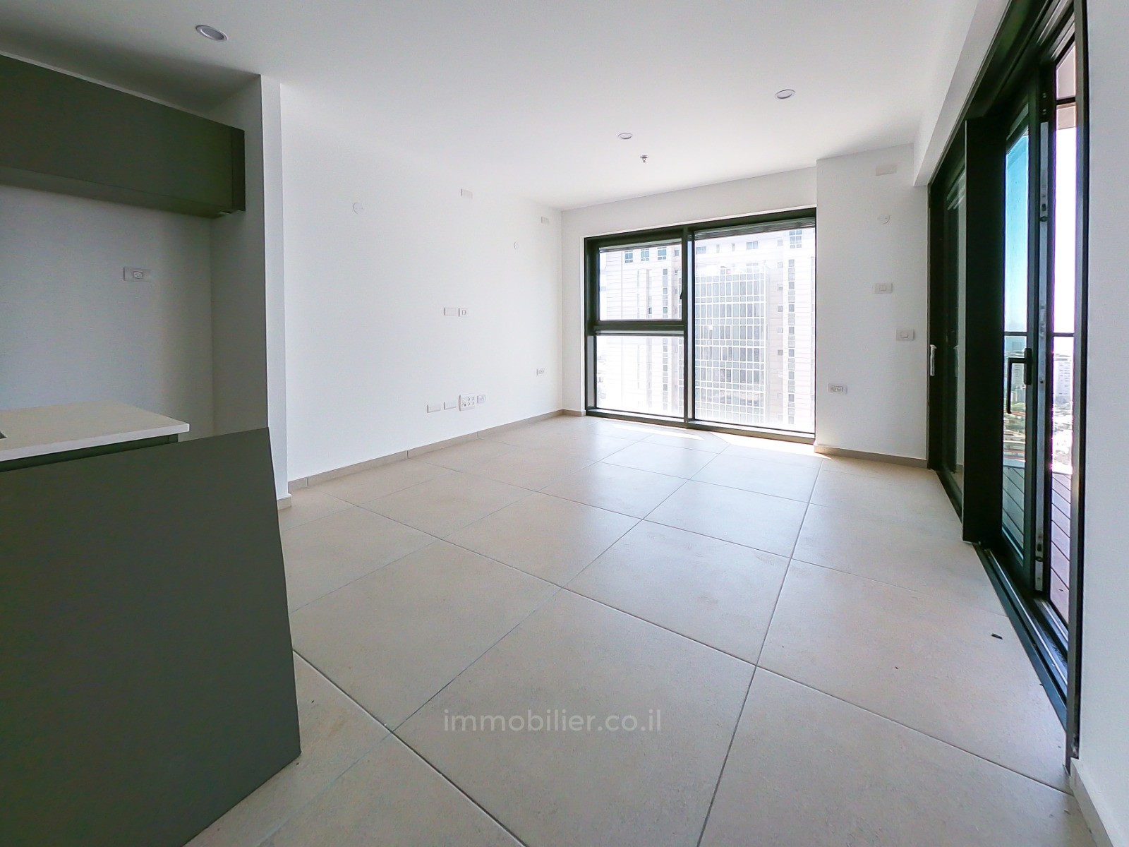 Apartamento 5 cômodos Tel Aviv Park Tzameret 457-IBL-1111