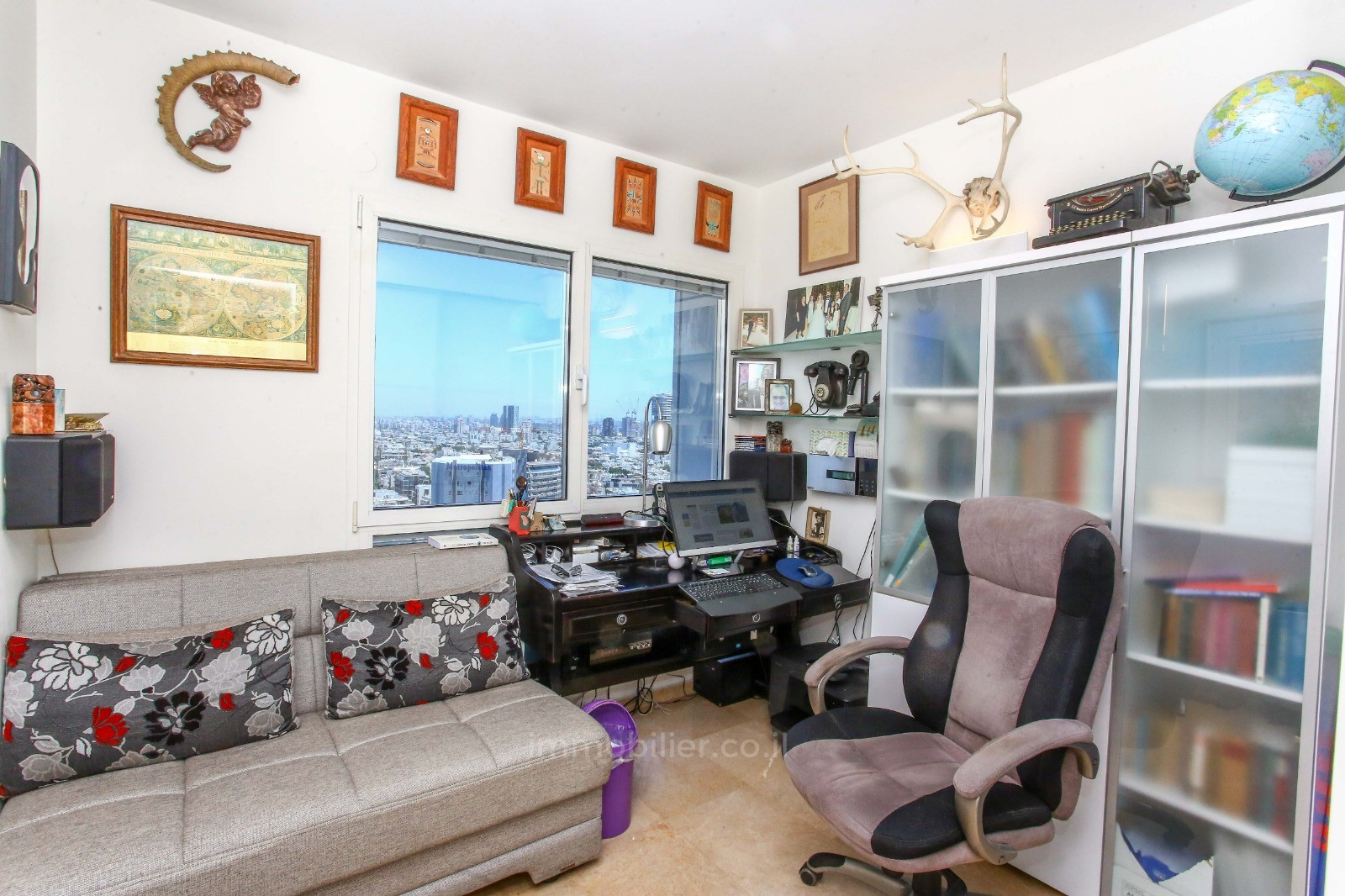 Apartamento 4 cômodos Tel Aviv Primeira linha de mar 457-IBL-1113