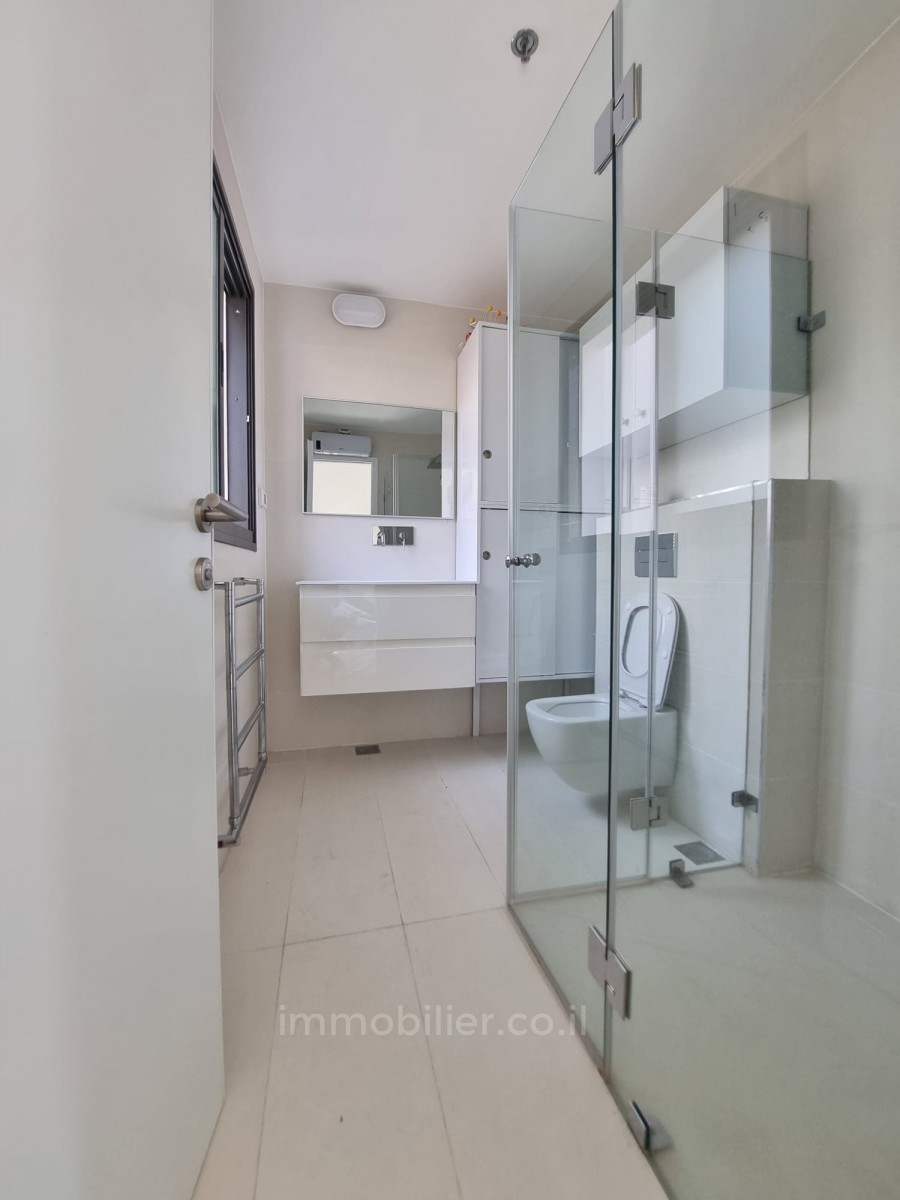 Apartamento 4 cômodos Tel Aviv Hatsafon hayachan 457-IBL-1115
