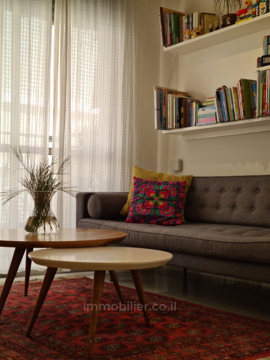 Apartamento 3 cômodos Tel Aviv Lev Tel-Aviv 457-IBL-1118