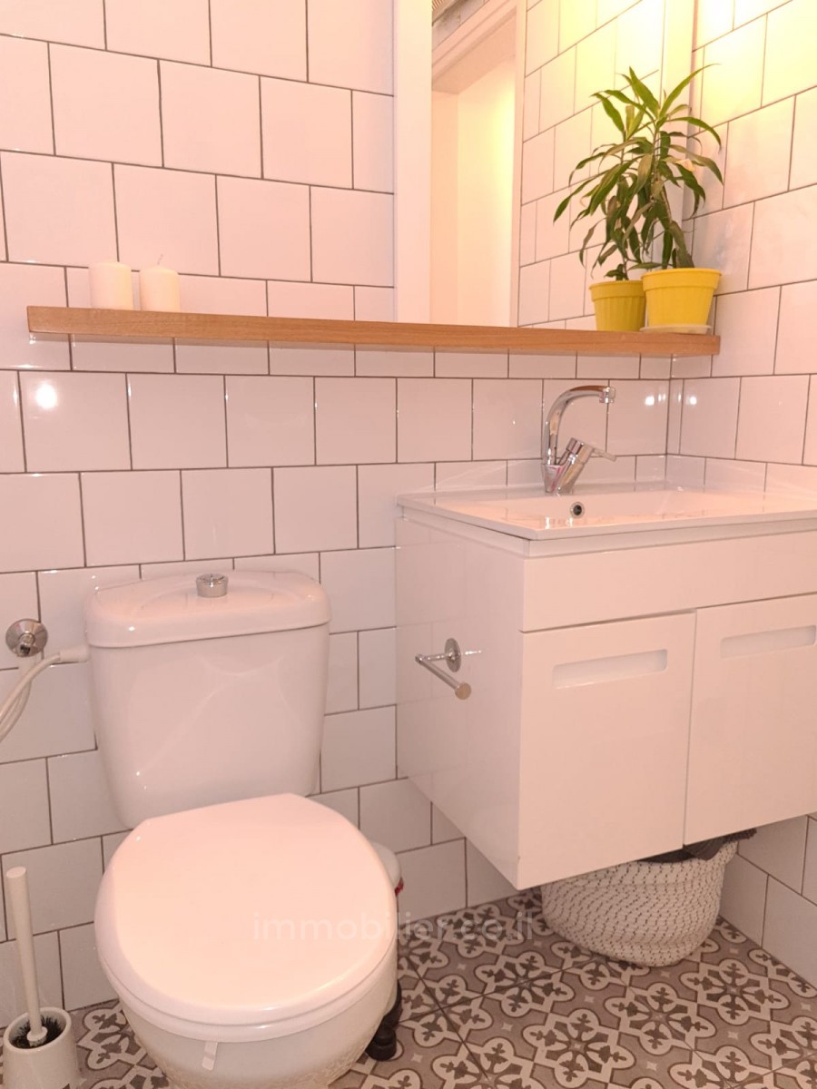 Apartamento 3 cômodos Tel Aviv Lev Tel-Aviv 457-IBL-1118