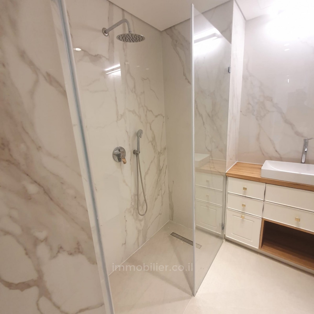 Apartamento 2 cômodos Tel Aviv Kikar Hamedina 457-IBL-1123