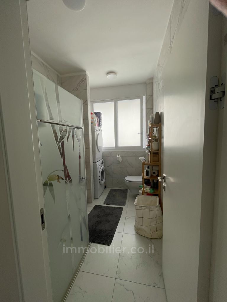 Apartamento 3 cômodos Tel Aviv Nahalat Itshak 457-IBL-1129