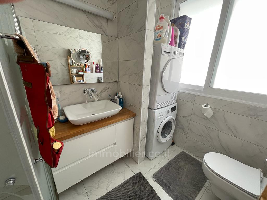 Apartamento 3 cômodos Tel Aviv Nahalat Itshak 457-IBL-1129