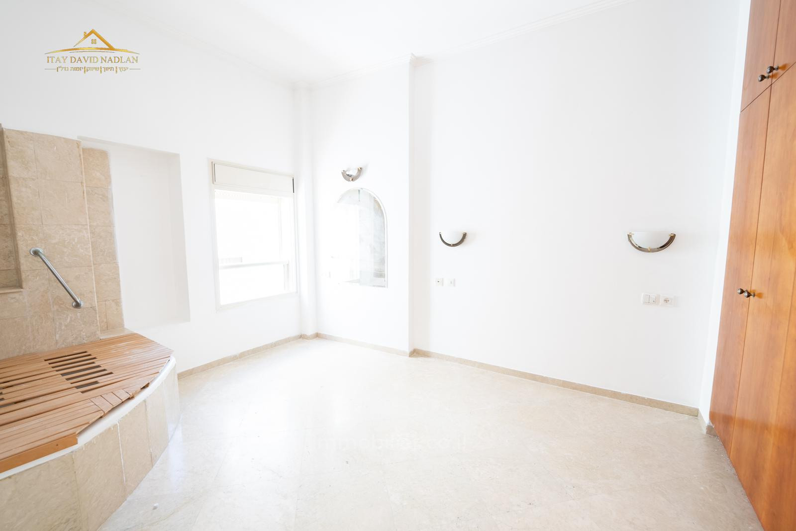 Apartamento 4 cômodos Tel Aviv Centro da cidade 457-IBL-1137