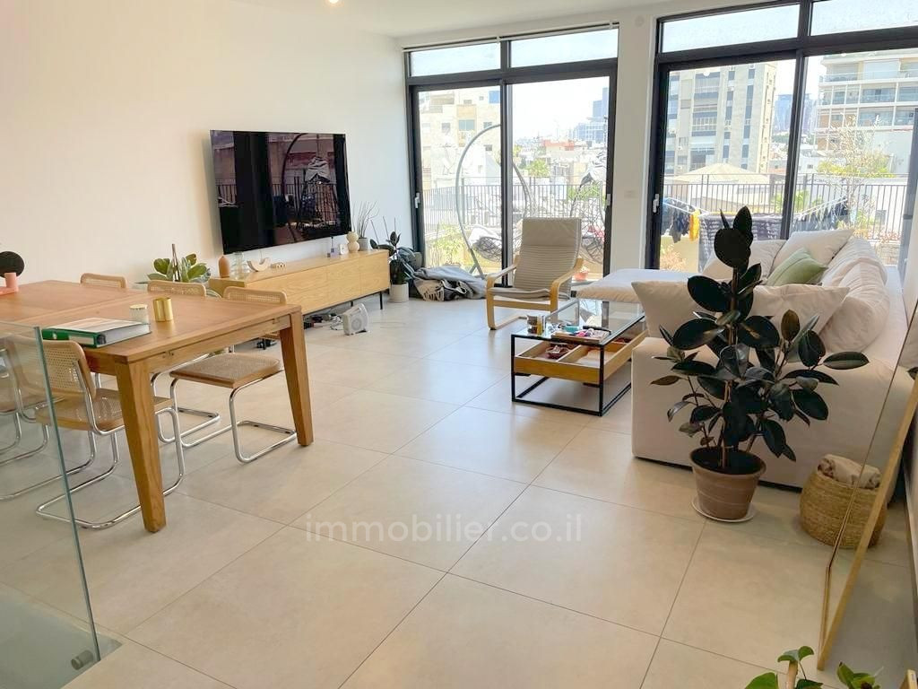 Duplex 4 cômodos Tel Aviv Centro da cidade 457-IBL-1138