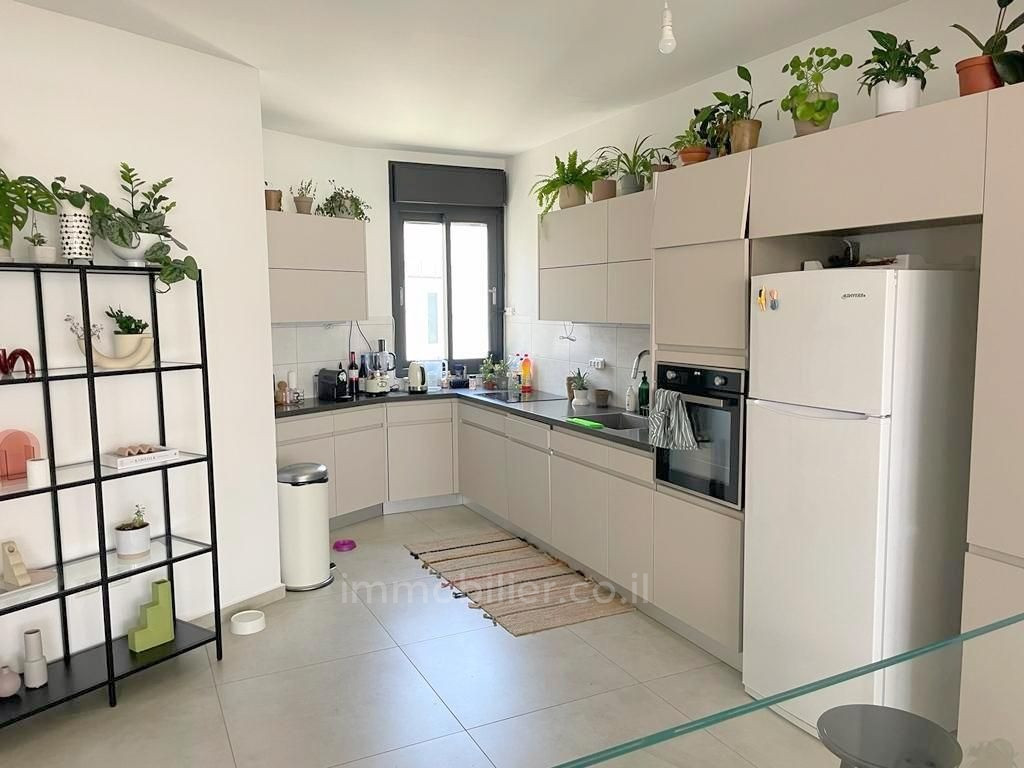 Duplex 4 cômodos Tel Aviv Centro da cidade 457-IBL-1138